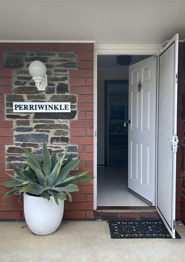 Carrickalinga Accommodation: Perriwinkle Beach House.